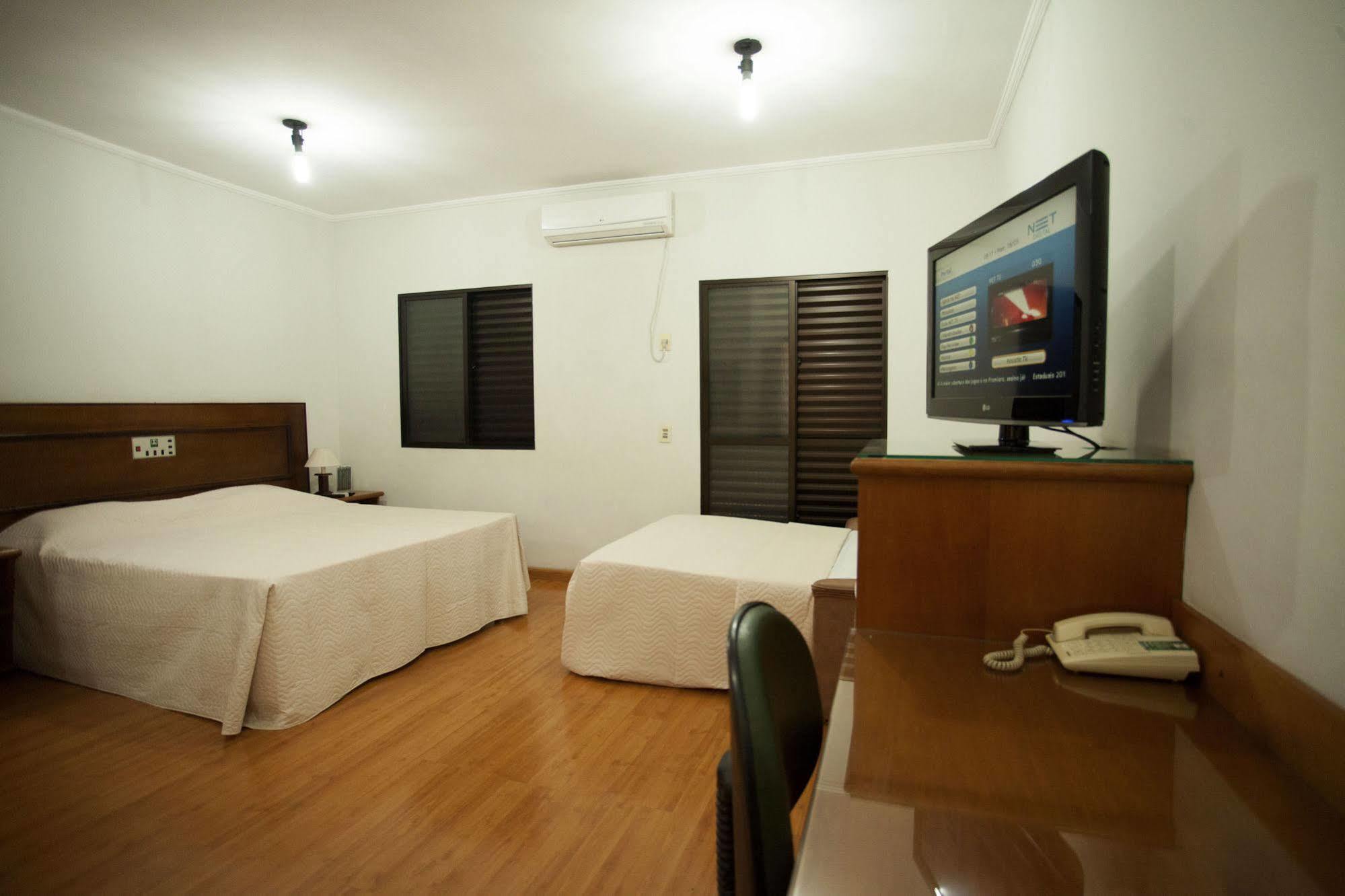 Indaia Hotel Residence Sao Carlos  Bagian luar foto