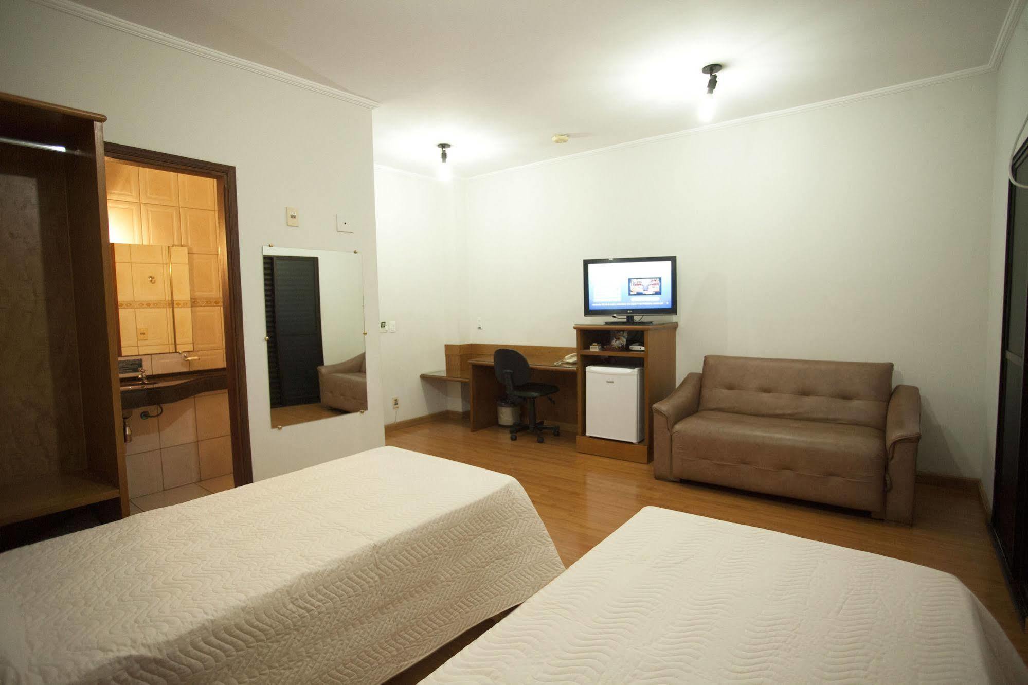Indaia Hotel Residence Sao Carlos  Bagian luar foto
