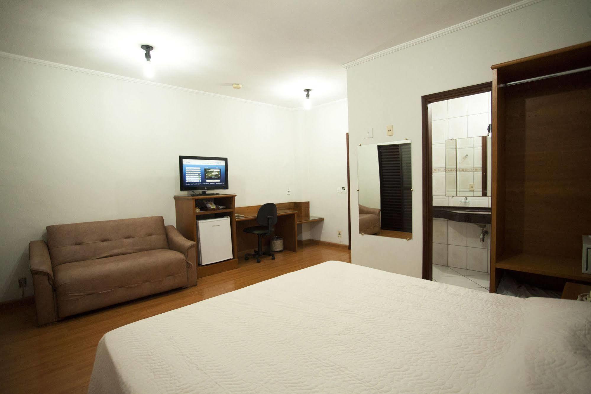 Indaia Hotel Residence Sao Carlos  Bagian luar foto